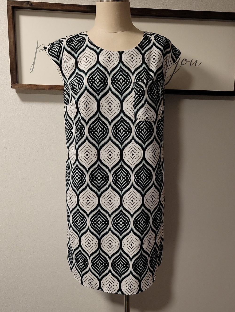 Merona Black, Green and White Geometric Midi Dress
